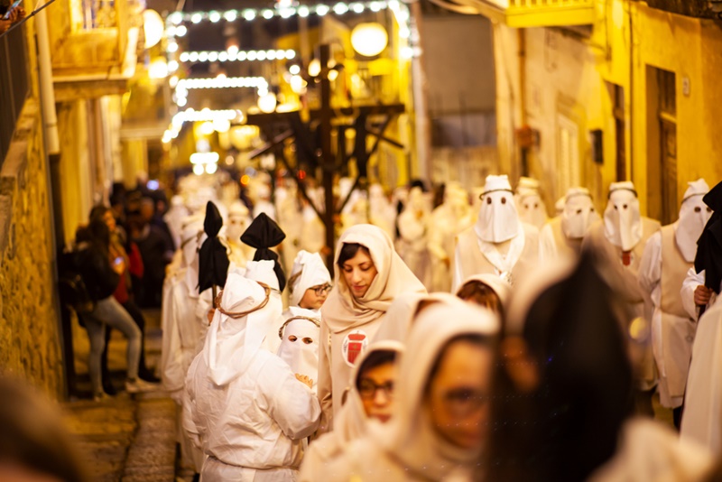 festividades na itália leonforte sicilia