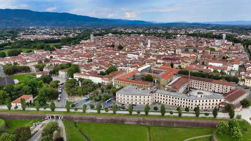 muralhas de Lucca na Toscana